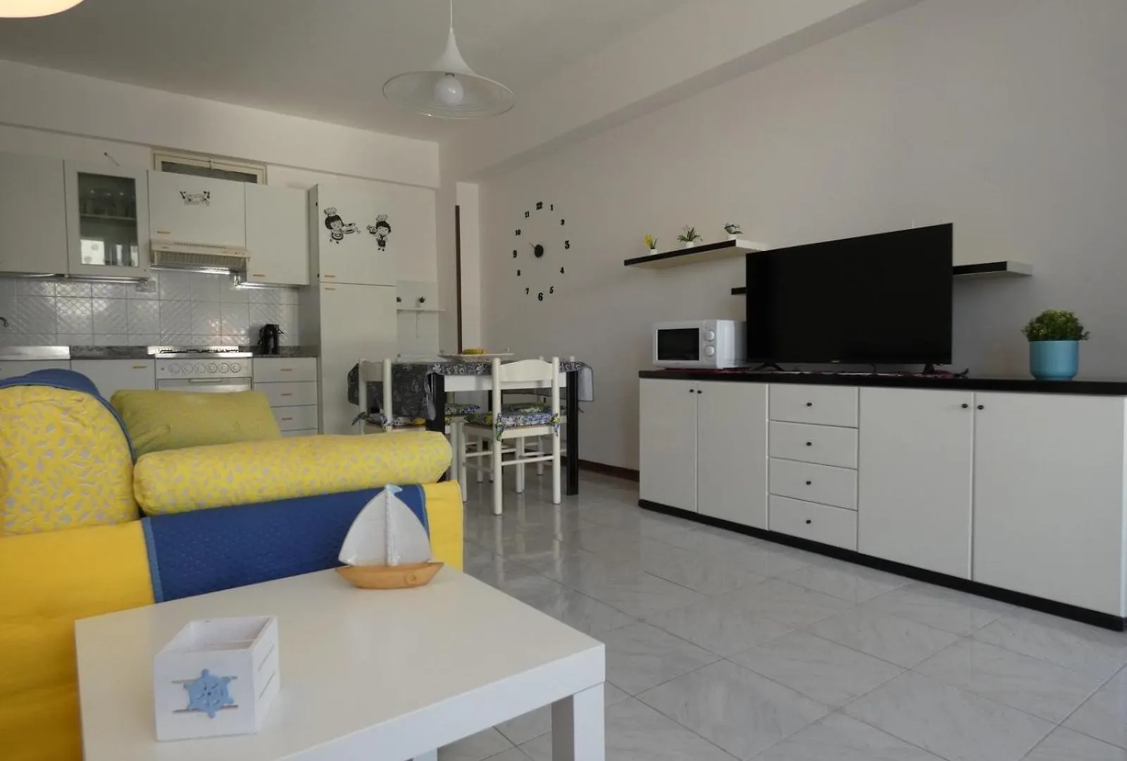 דירות רוקאלומרה Solemare איטליה